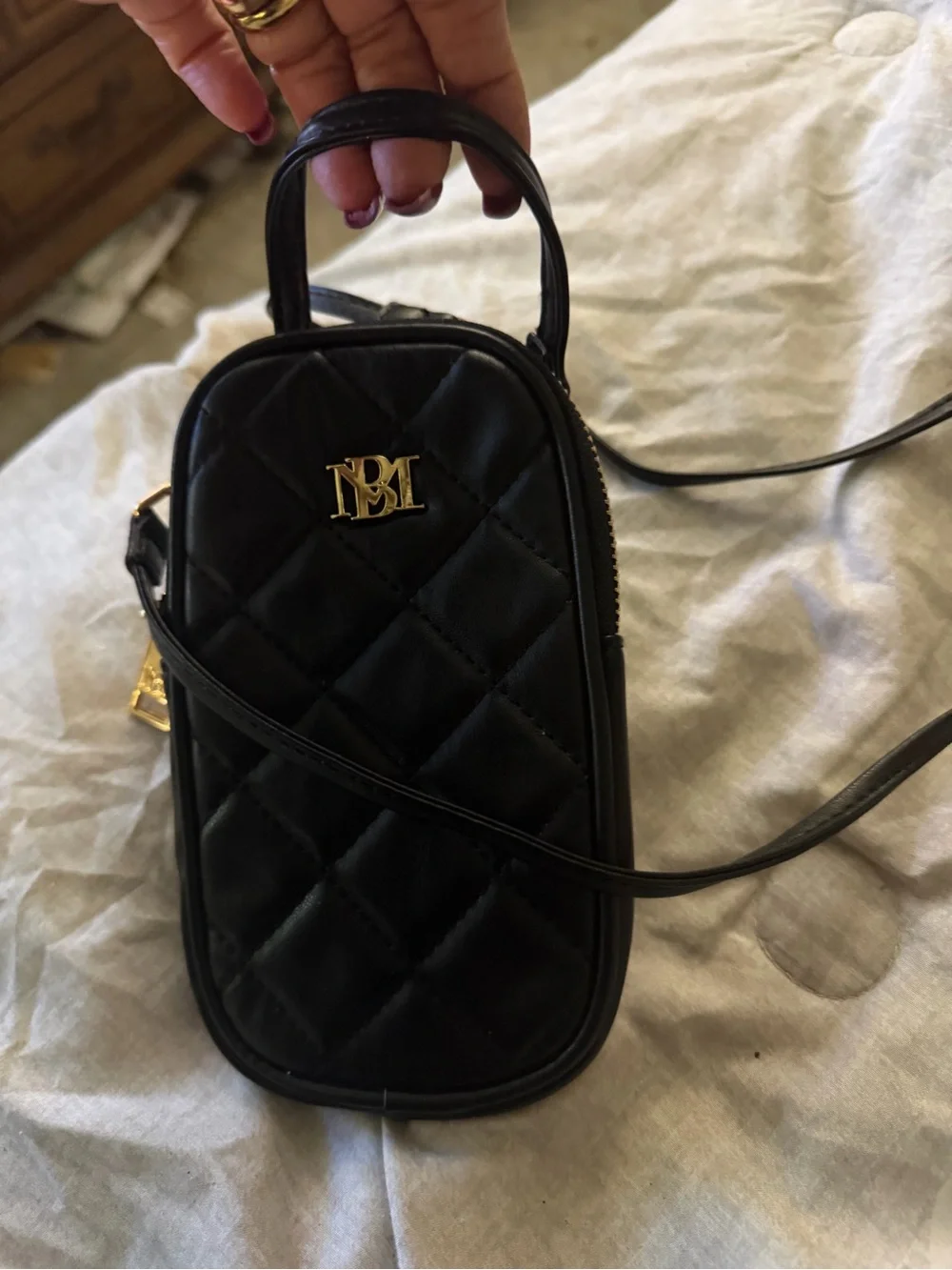 Black Badgley Mischka Quilted Crossbody Phone Bag